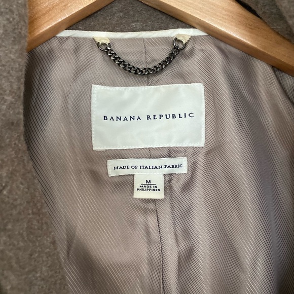 Feminine and Professional Peacoat - Picture 4 of 5